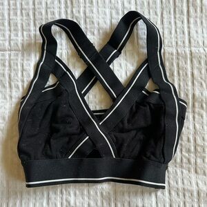 Aritzia sports bra - community